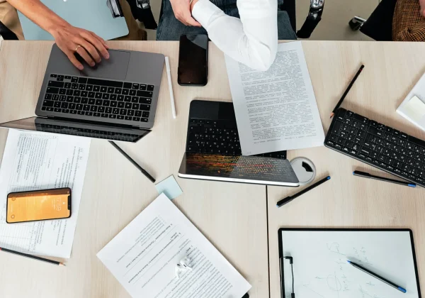 pexels-mikhail-nilov-7989234 (1) (1)